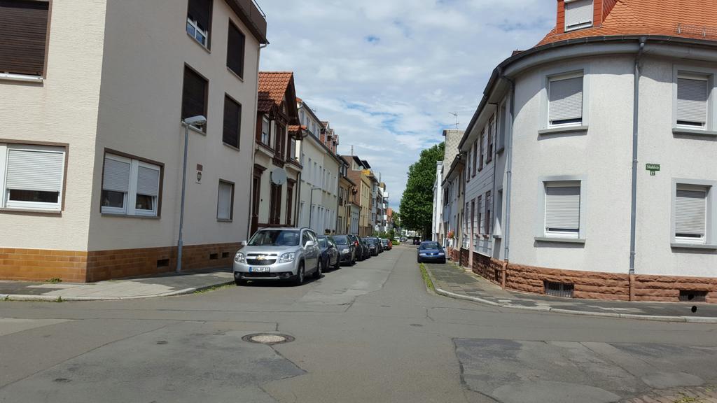 Kansakar Hotel Kaiserslautern Exterior foto